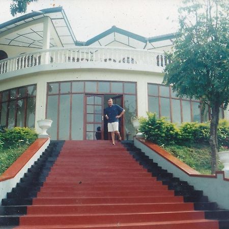 Royal Mount Hotel Kandy Eksteriør bilde