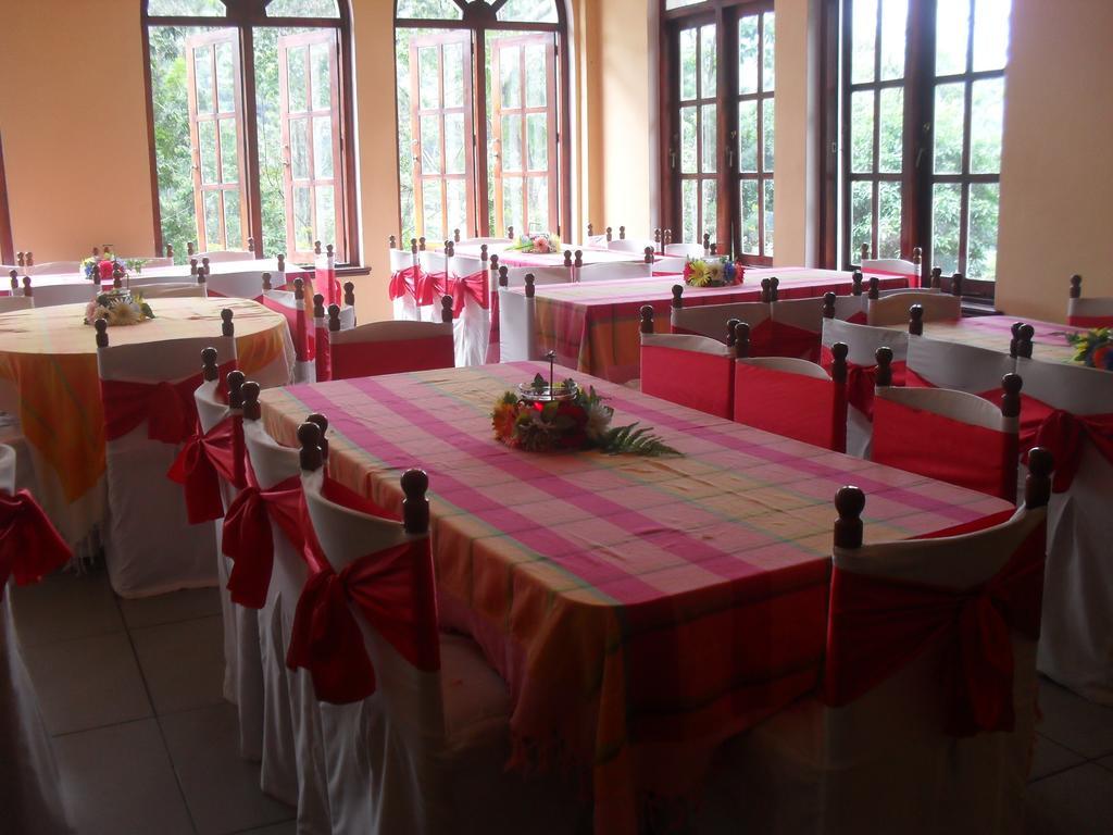 Royal Mount Hotel Kandy Eksteriør bilde
