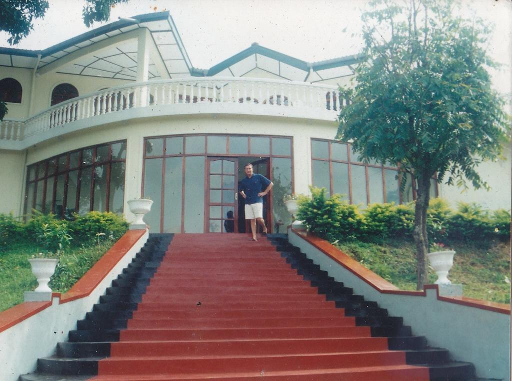 Royal Mount Hotel Kandy Eksteriør bilde